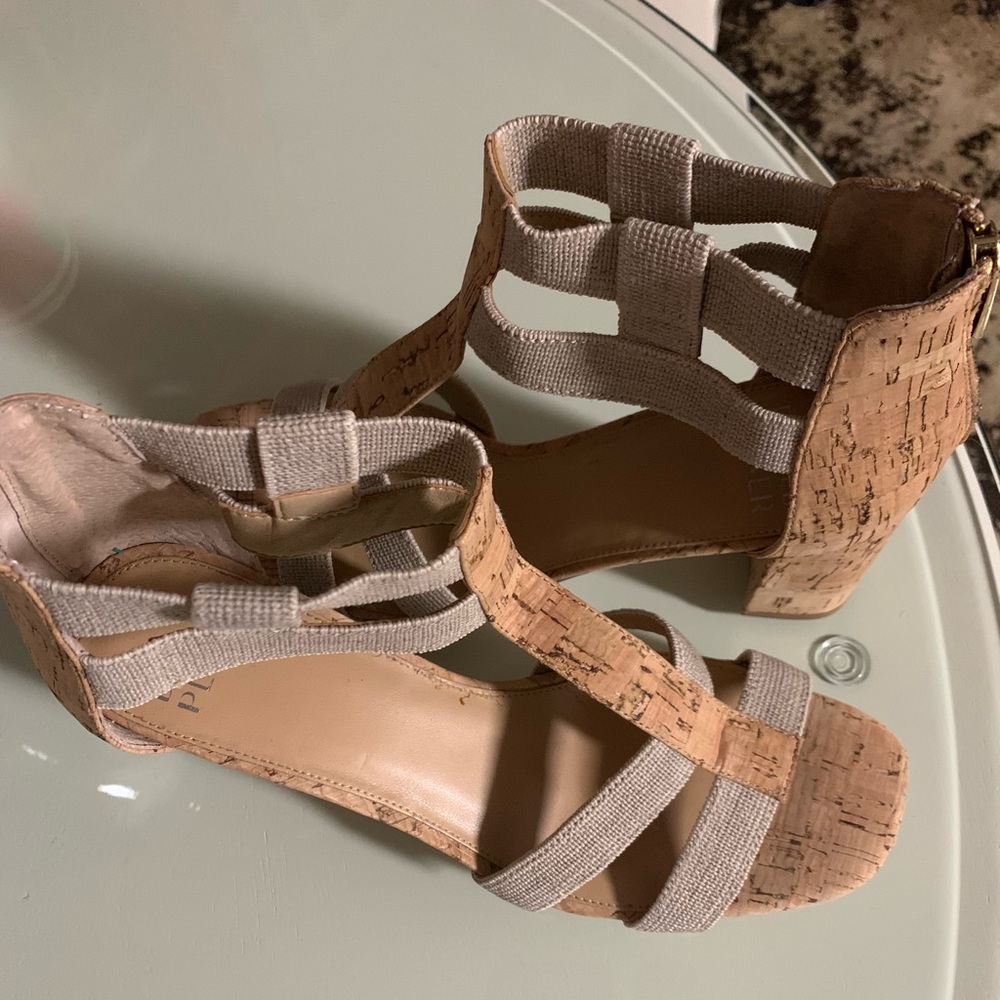 Donald J. Pliner Beige and Cork Sandals NWOT
